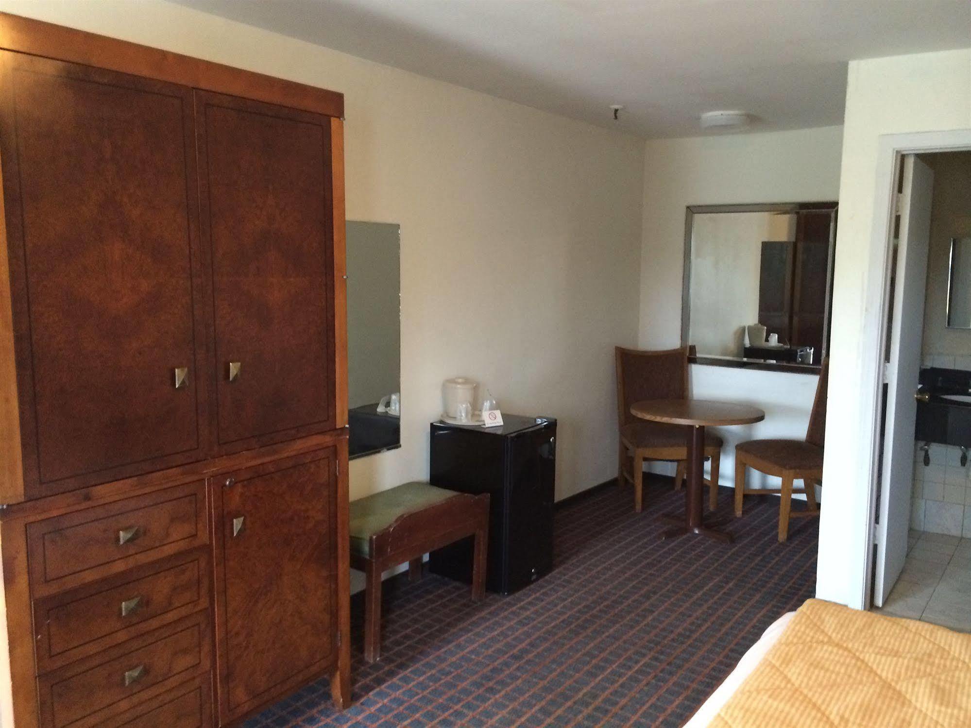 Branford Motel Luaran gambar